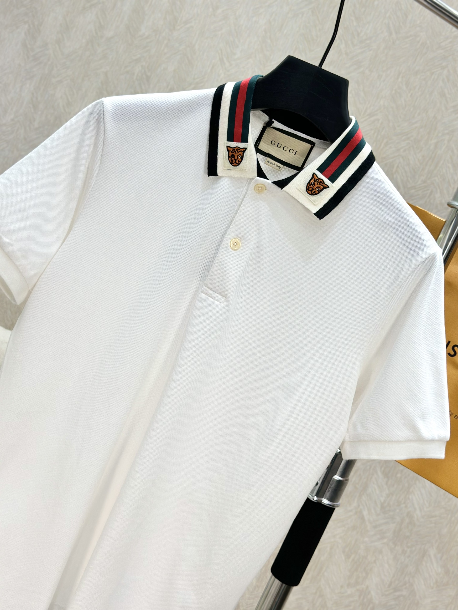 Áo polo Gucci GC trơn phối cổ kẻ sọc Xanh Đỏ logo mặt hổ Like Auth 1-1 on web VTN